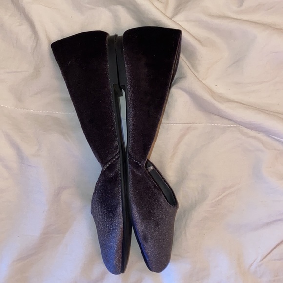 Chinese Laundry Velvet Flats Size 7.5 M. Dark Steel Grey Color. - Picture 4 of 9